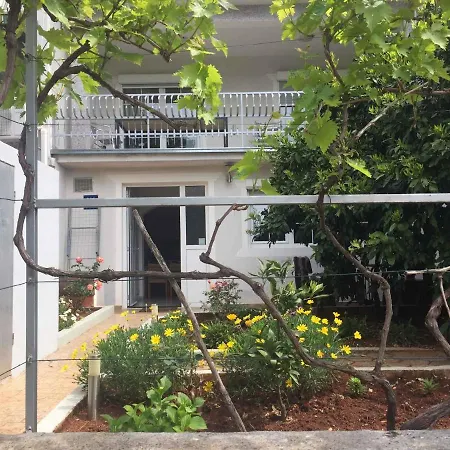 Apartmán In Porec/istrien 37217 Poreč
